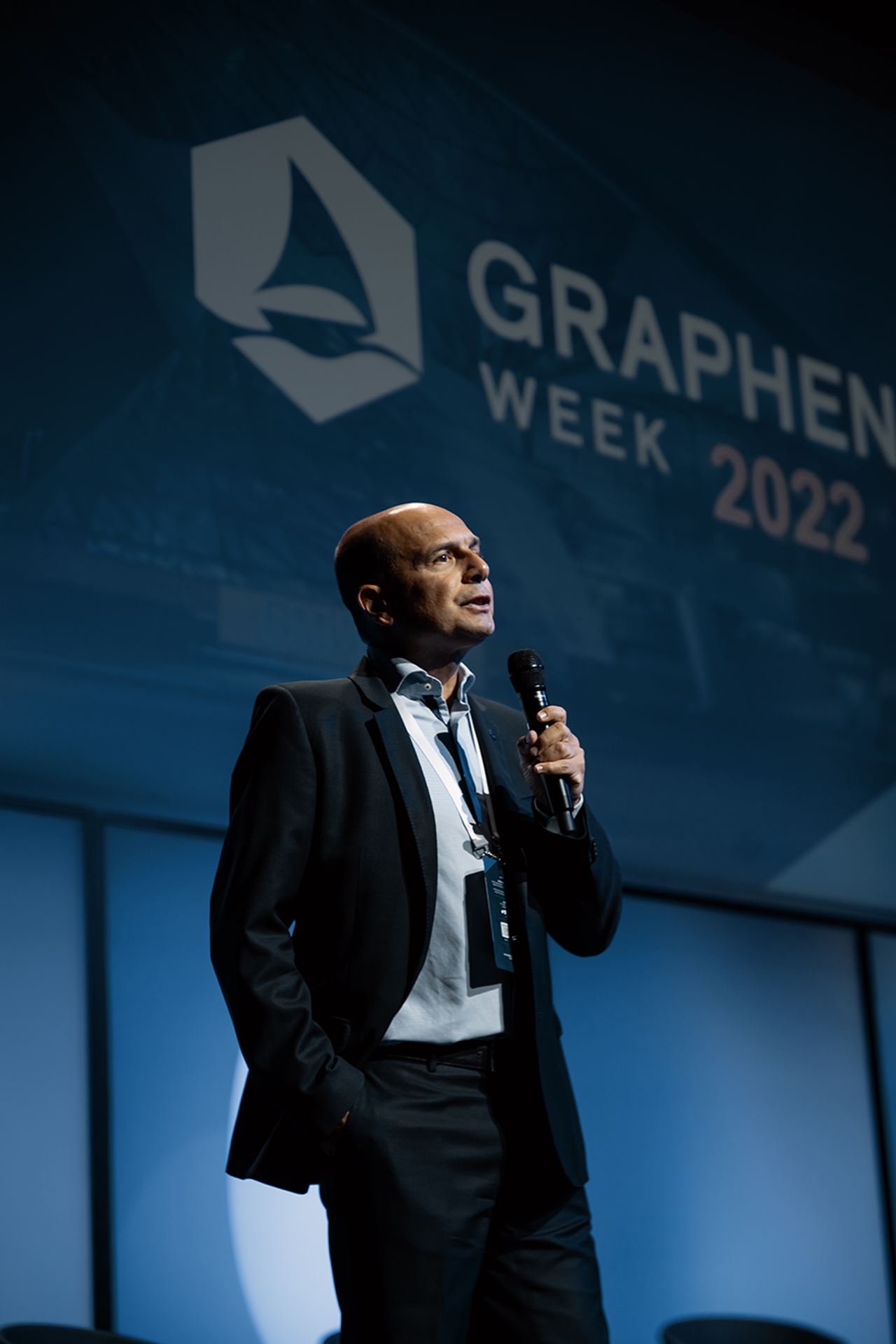 Vincenzo Palermo invited speaker at Graphene Week 2023