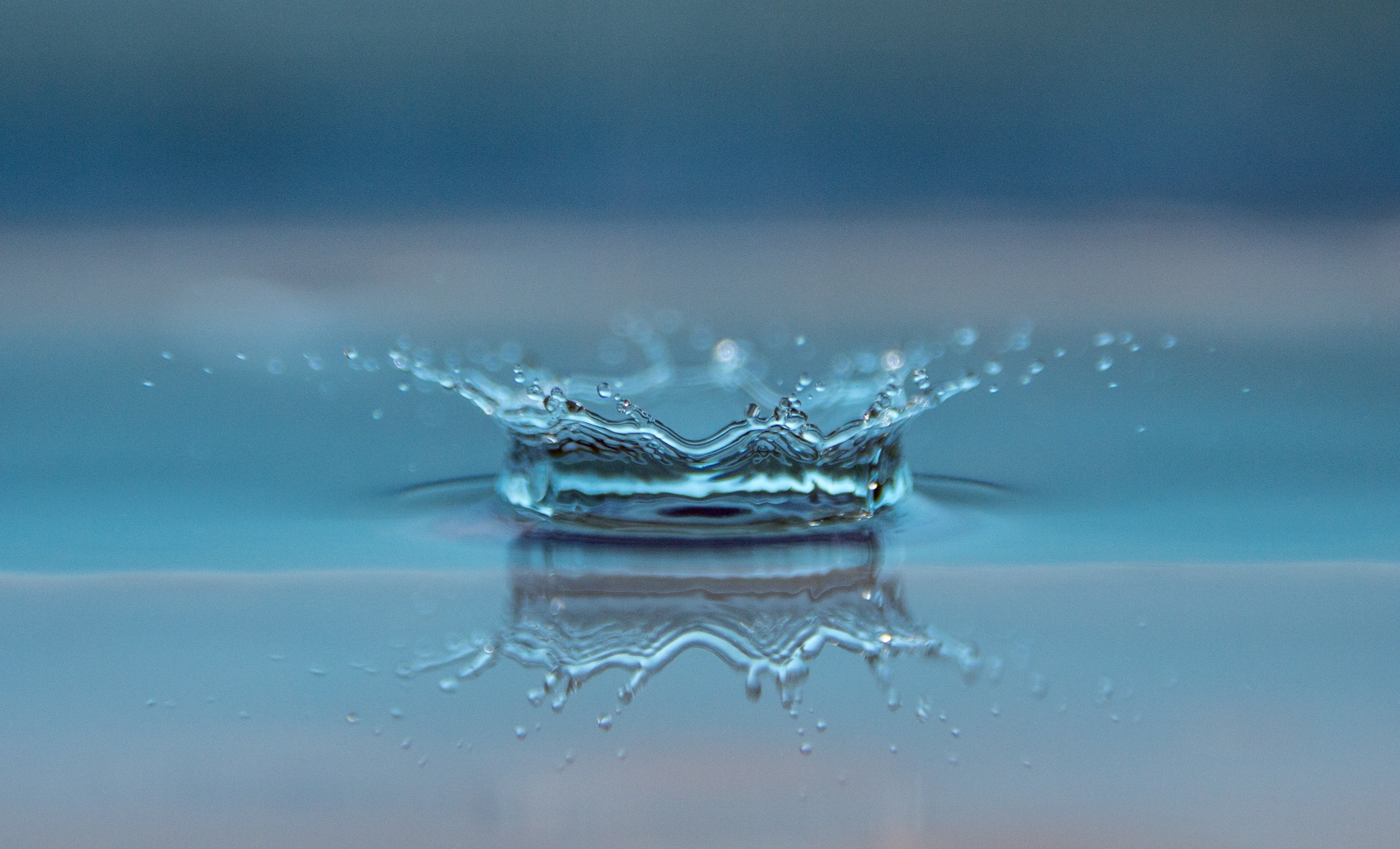 Image of water drop splashing.