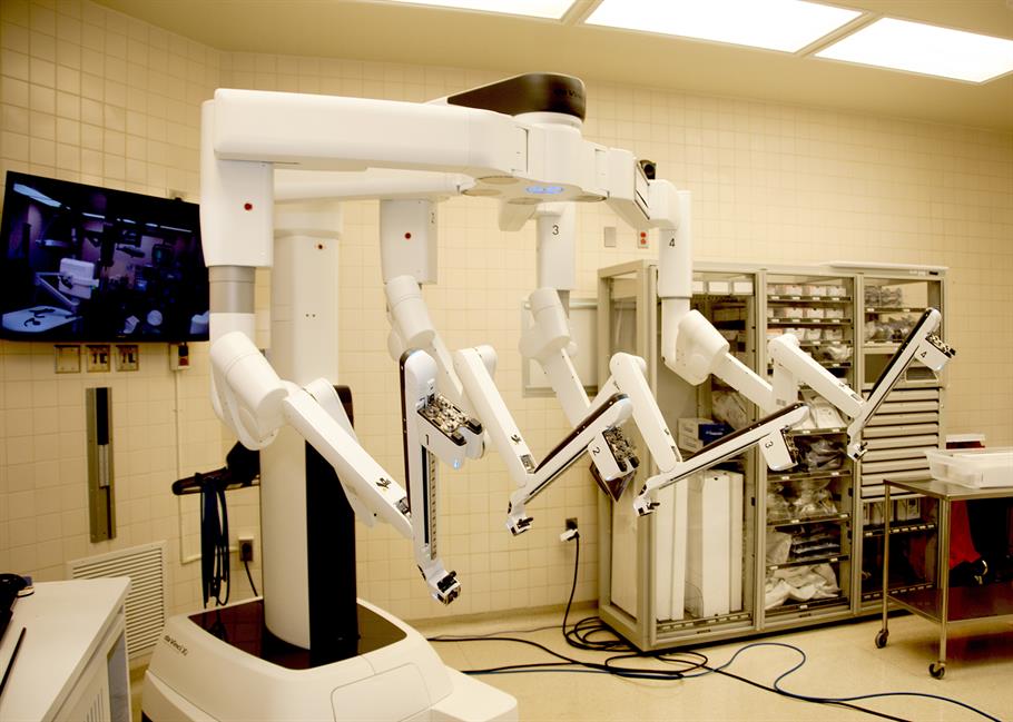 Graphene Flagship Associated Member Atomic Mechanics is designing, manufacturing and commercialising a range of sensor devices with applications in robotic surgery equipment. Image credit: Wikimedia commons (Marcy Sanchez DVIDS)