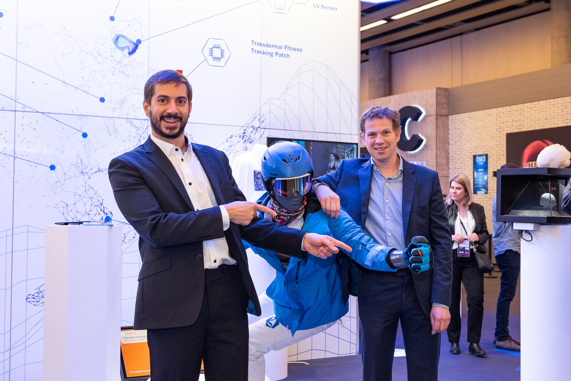 Graphene Flagship Business Developer Antonios Oikonomou and Work Package Leader Frank Koppens in the Graphene Flagship Pavilion at MWC2019