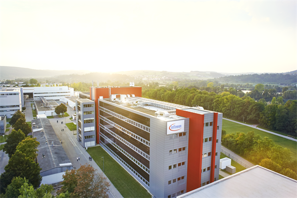 The Graphene Flagship's Graphene Connect Electronics and Flexible Electronics industry workshop was co-organised by Infineon and hosted at Infineon’s premises in Regensburg, Germany.