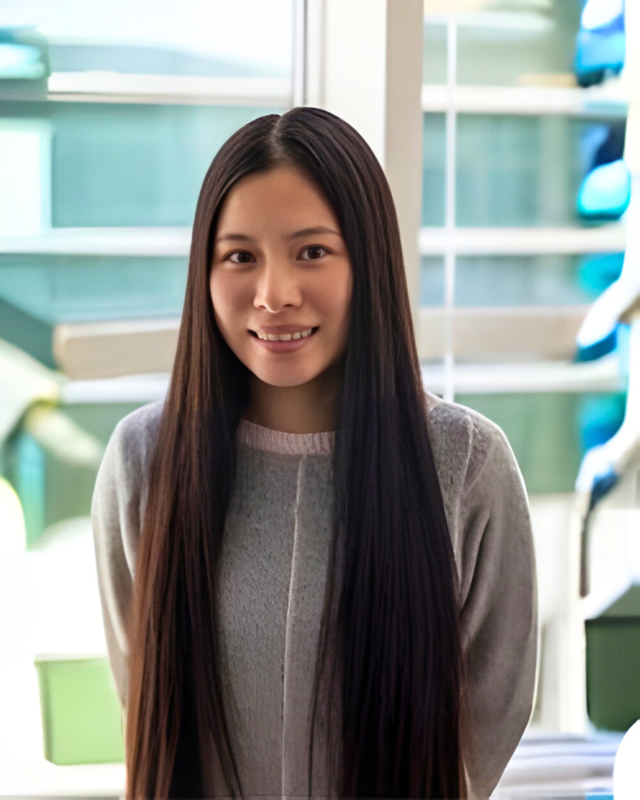 Mansun Wang won the poster award for Fundamentals at Graphene Week 2025 in Vicenza, Italy. 