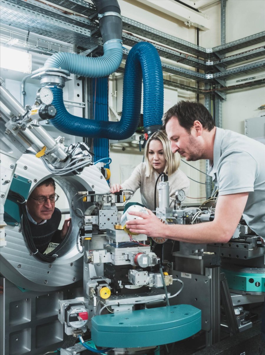 The ID10 SURF team at European Synchrotron Radiation Facility (ESRF)