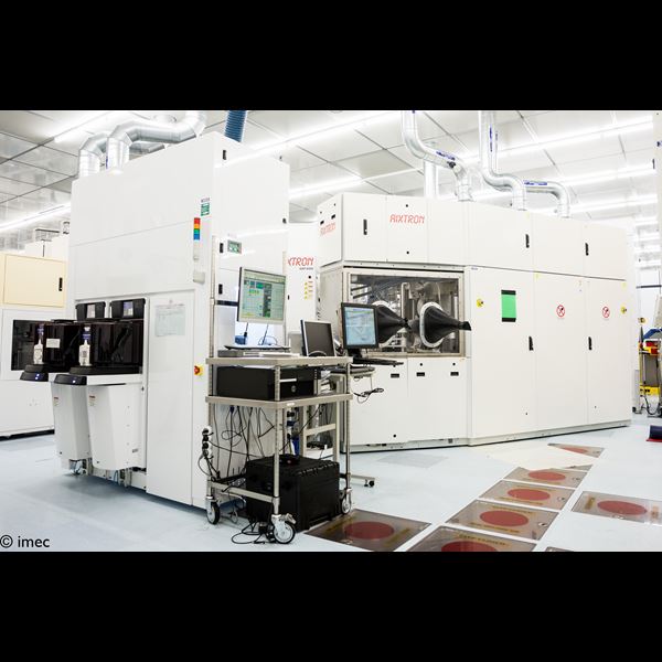 Aixtron machine in 2D-EPL cleanroom