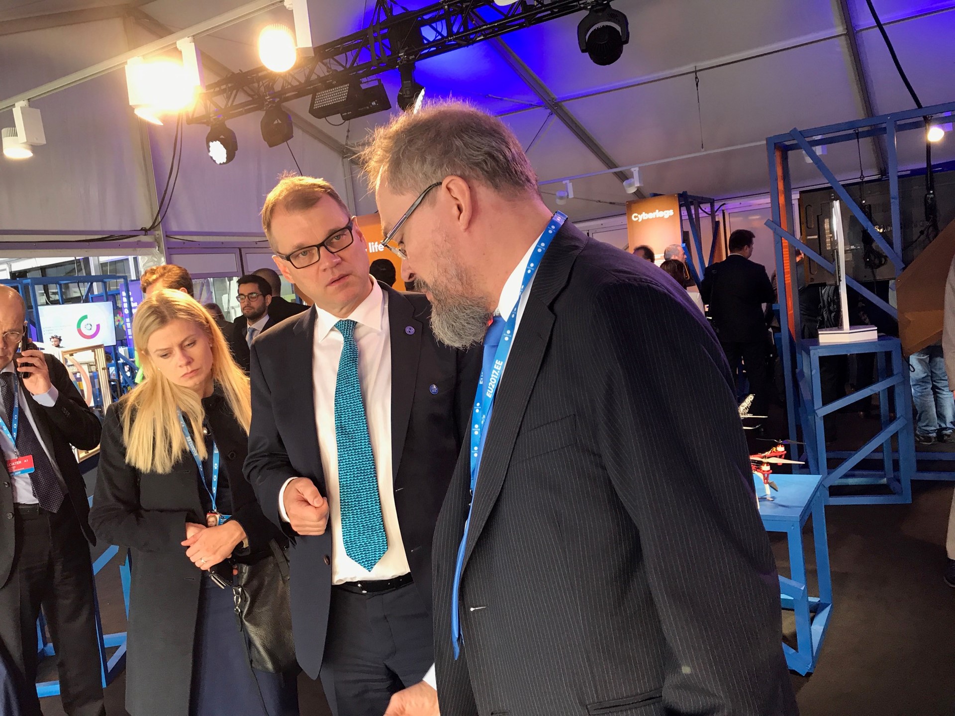 The Graphene Flagship Director meets the Finnish Prime Minister