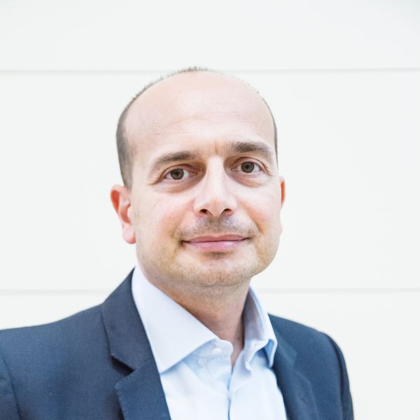 Meet our scientist Vincenzo Palermo