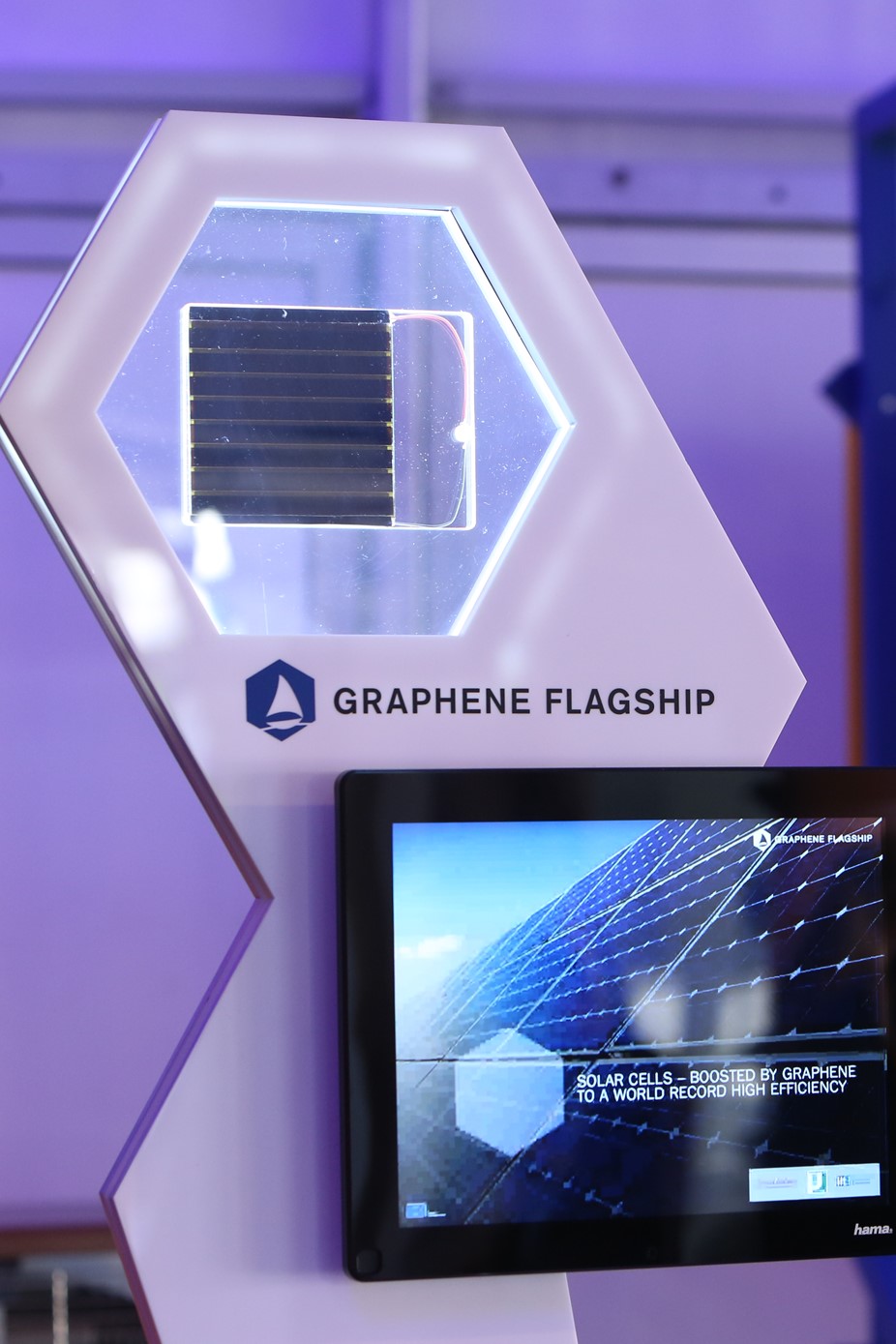 Information about a graphene solar panel at the Tallinn Digital Summit 2017